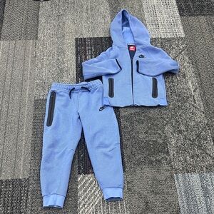 Nike Sportswear Tech Fleece Hoodie & Joggers Size-M